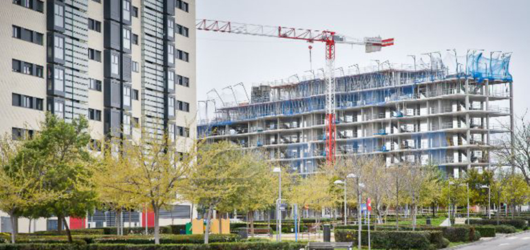 El precio medio de la vivienda libre subió un 0,3% anual en el primer trimestre, hasta los 1.640 euros
