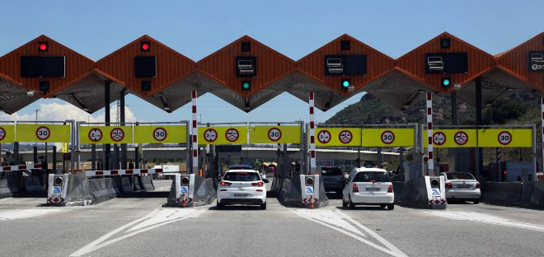 El Gobierno seguirá eliminando el peaje en las autopistas que acaban su concesión