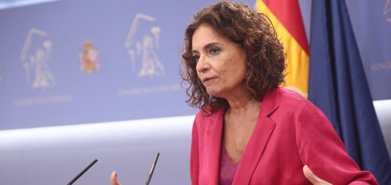 El Gobierno suspende la regla de gasto para que los ayuntamientos puedan usar su superávit