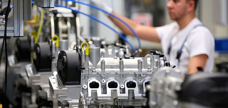 La producción industrial cae un 2,8% en septiembre