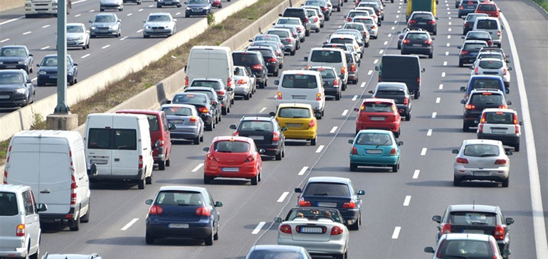 Trump planea retrasar los aranceles al sector del automóvil por hasta seis meses