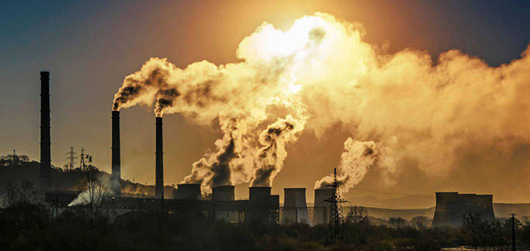El precio del CO2 y la vuelta del impuesto del 7% hunden la generación con carbón