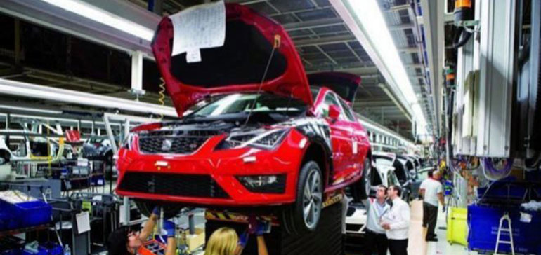 La producción industrial vuelve a tasas negativas tras caer un 0,5% en agosto