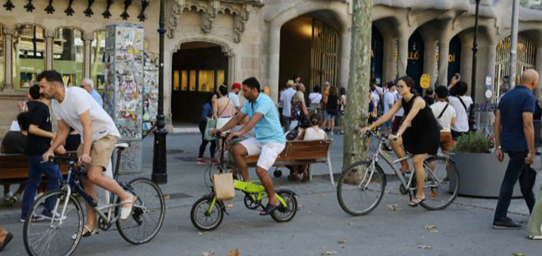 España recibe 75 millones de turistas hasta octubre, con un gasto de 82.197 millones, un 2,9% más