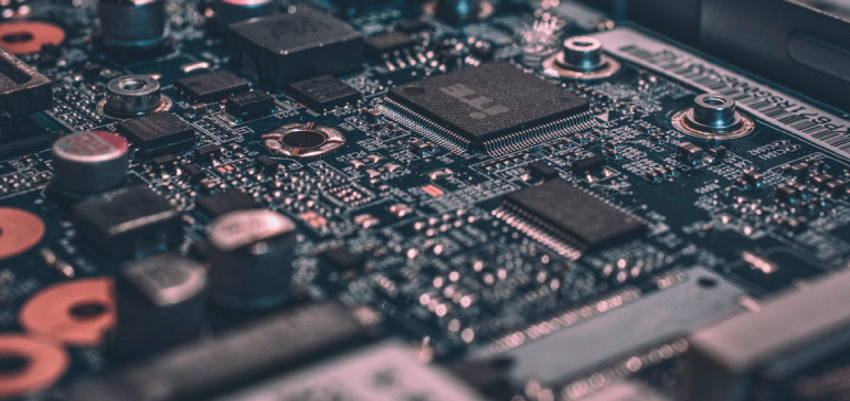 EDITORIAL:  “Las tecnológicas inquietan al mercado”